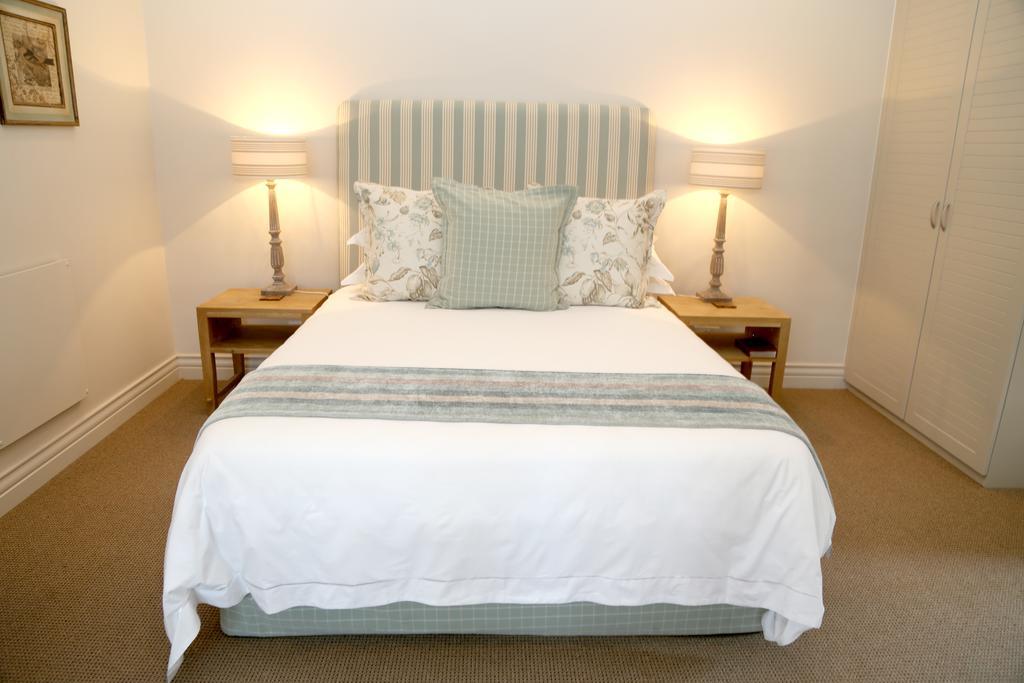 Kingsmead Guest House Harare Zimmer foto